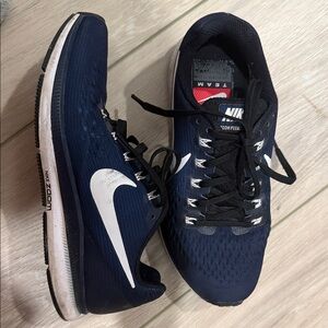 Nike Zoom Pegasus Shoes - Dark Blue and White